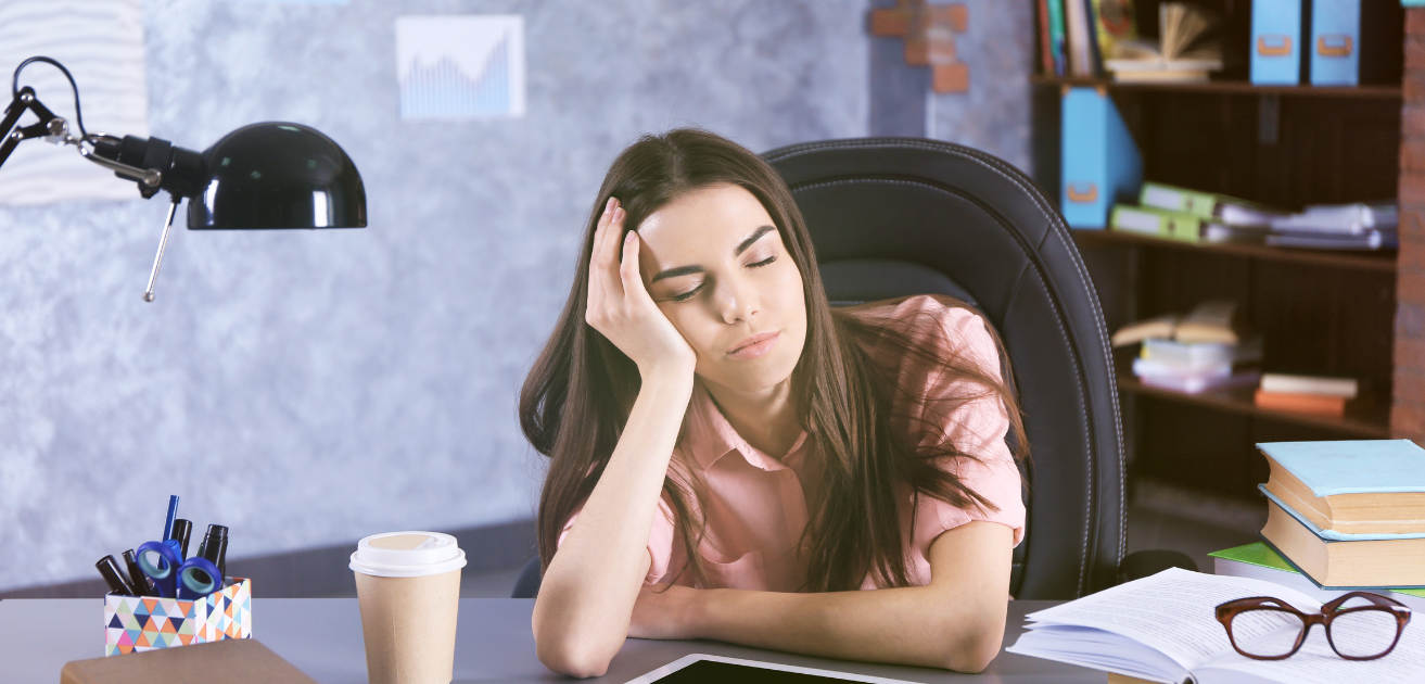 Perché ho sempre sonno? Quali sono le cause della sonnolenza diurna