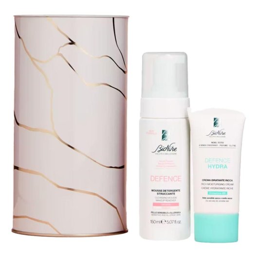 Bionike Beauty Essentials Crema Idratante 50 ml + Mousse Detergente 150ml - Kit Natale 2025 Bionike Beauty Essentials Crema Idratante 50 ml + Mousse Detergente 150ml - Kit Natale 2025